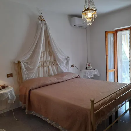 Konukevi Il Casale Degli Artisti Ravigliano