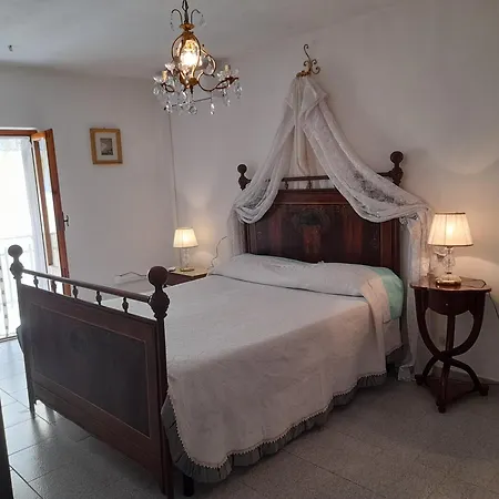 Il Casale Degli Artisti Pensionat Ravigliano